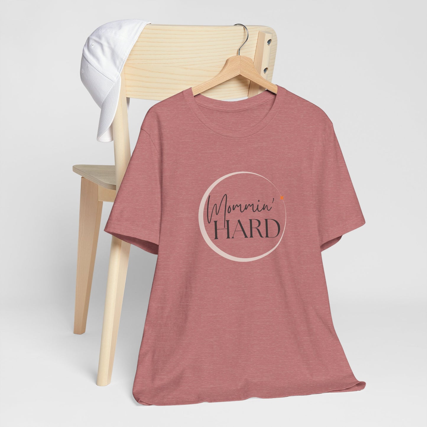 Mommin’ Hard T-Shirt – Funny Mom Life Tee for Coffee-Fueled Chaos & Love