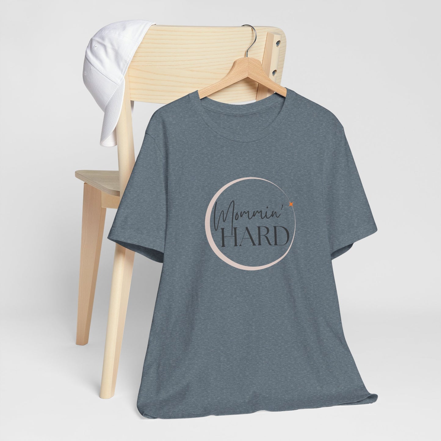 Mommin’ Hard T-Shirt – Funny Mom Life Tee for Coffee-Fueled Chaos & Love